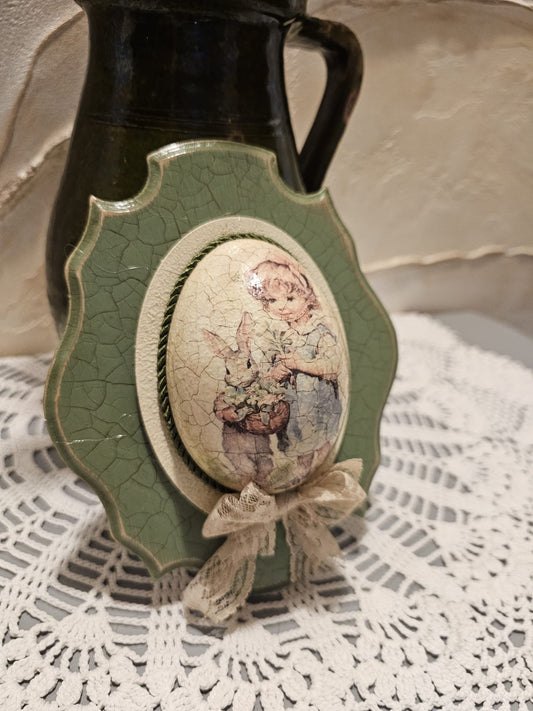 Vintage húsvéti tojás dekoráció – Kislány és nyuszi