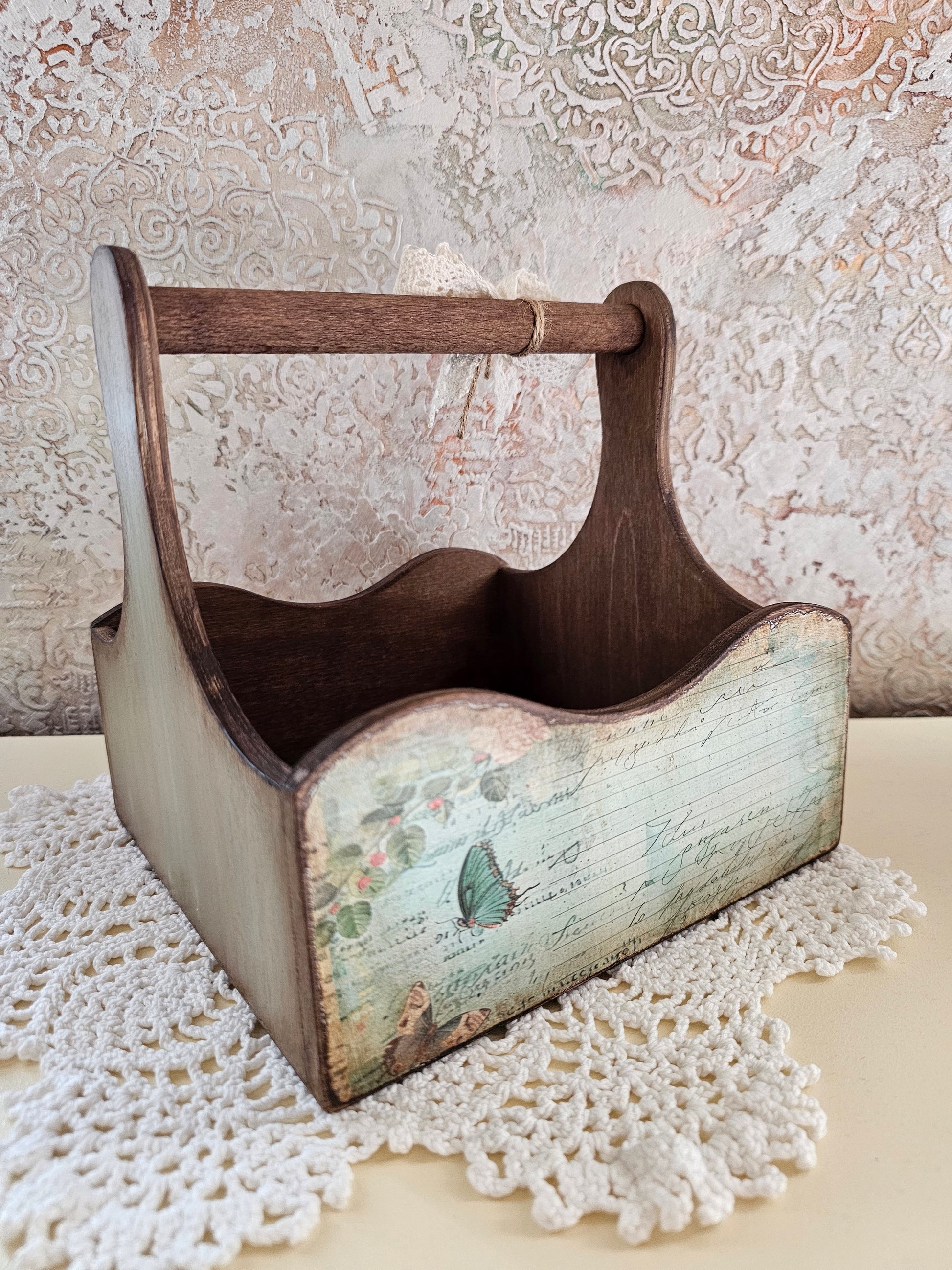 vintage shabby chic dekor kosár fogantyúval rózsa mintás fa kosár ajándék
